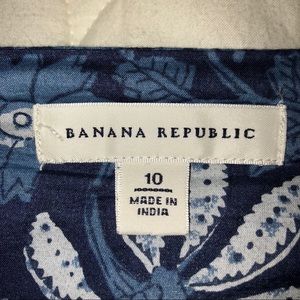 Banana Republic Skirts - Banana Republic Navy Skirt Banana Republic Skirts - Banana Republic Navy Skirt
